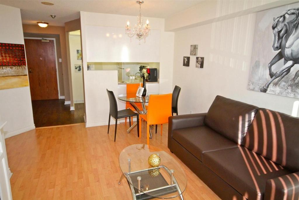 Glen Grove - Conservatory Tower Toronto Habitación foto